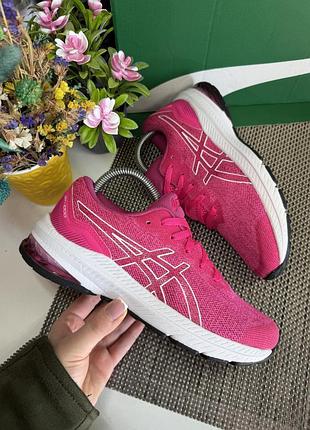 Оригинальные кроссовки asics