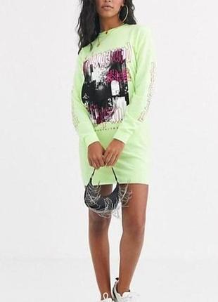Asos. неонове плаття з яскравим графіті.