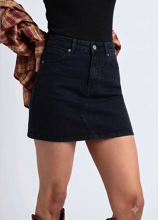 Чорна джинсова мініспідниця topshop uk8 100% бавовна