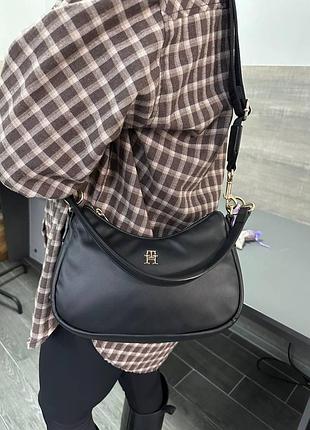 Сумка жіночі tommy hilfiger чорна 2