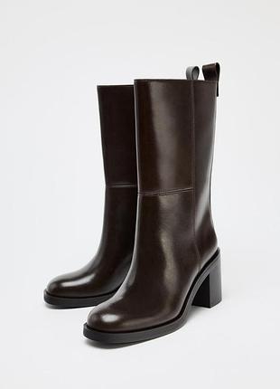 Кожаные коричневые сапоги zara