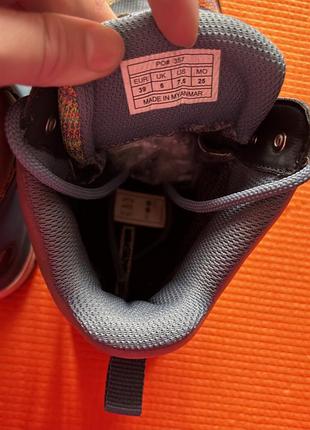 Трекінгові черевики 39 розмір goretex 7