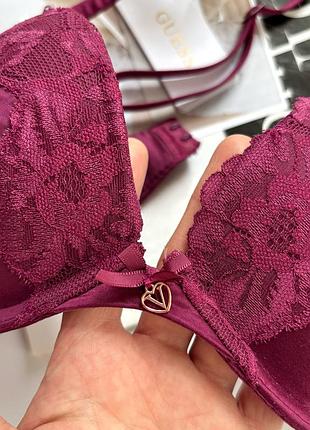 Вишуканний мереживний бюстгальтер оригінал victoria's secret  70 в 10