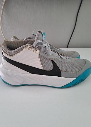Кросівки для підлітків nike team hustle d 10 сірі з бірюзовим
