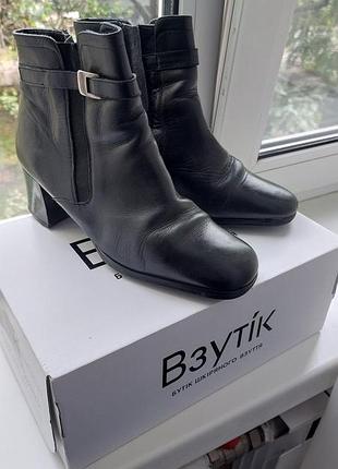Продамо ботинки 4