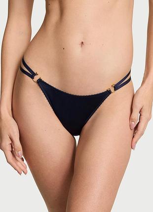 Женские трусики тонг victoria's secret с фурнитурой