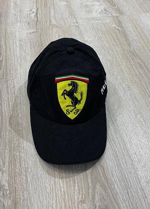 Чоловіча кепка ferrari