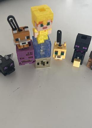 Іграшкові фігурки для хлопчиків та дівчаток kinder surprise minecraft