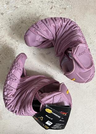 Анатомічне взуття vibram furoshiki 5