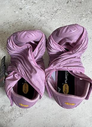 Анатомічне взуття vibram furoshiki 9