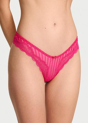 Трусики тонг victoria's secret з мереживом