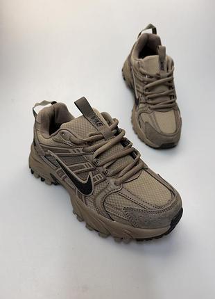 Кросівки унісекс nike v2k бежеві