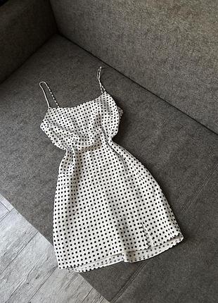 Ніжна сукня в горох asos