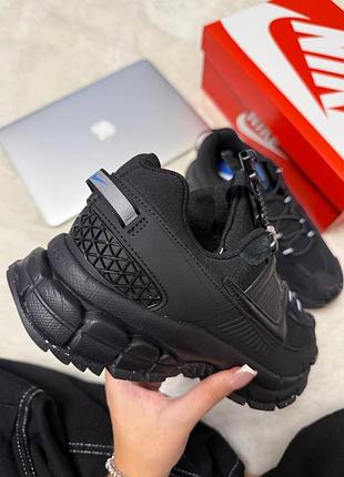 Nike air zoom vomero roam black