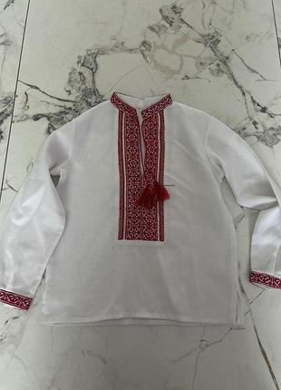 Вишиванка для хлопчика, біла з червоною вишивкою
