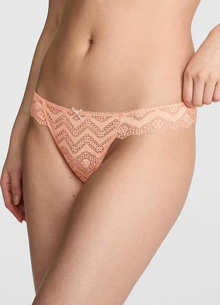 Кружевные трусики тонг victoria's secret pink