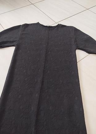 Черное платье zara с узором 2