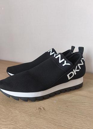 Кроссовки dkny