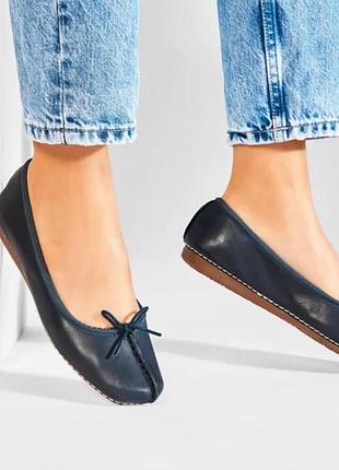 Балетки черные, кожа clarks