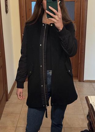 Чорне вкорочене пальто h&m