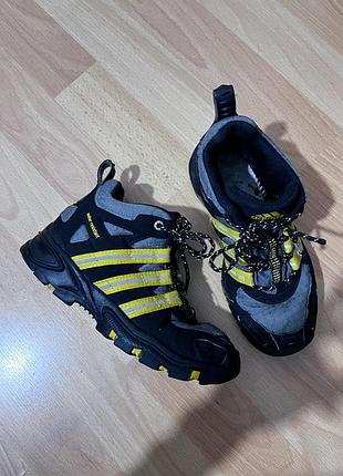 Черевики дитячі adidas 30-31 розмір 2