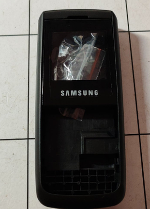 Корпус телефона samsung e200-черный