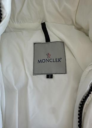 Жіночий пуховик moncler білий 10