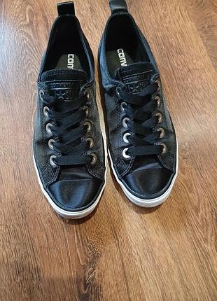 Продам жіночі кеди бренду converse