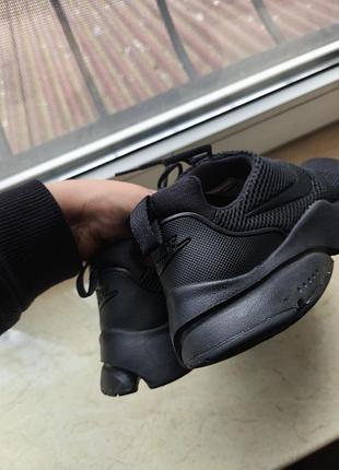 Оригінальні кросівки nike 4
