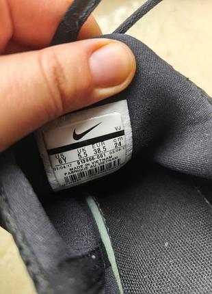 Оригінальні кросівки nike 6