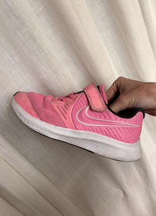 Кросівки для дівчаток nike рожеві