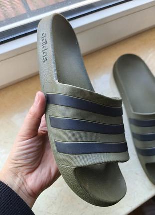 Оригинальные шлепанцы adidas