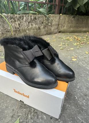 Черевики жіночі timberland чорні шкіряні з хутром