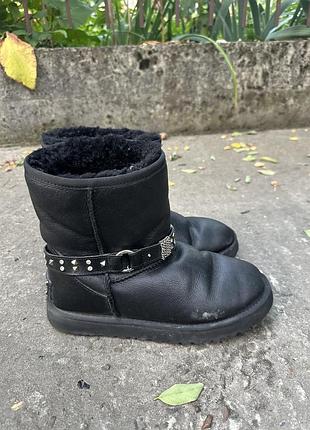 Жіночі уггі ugg чорні 2