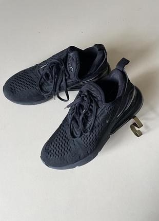 Чорні кросівки nike air max 270 чорні жіночі кросівки для бігу