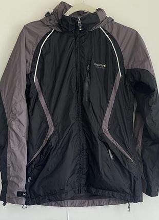 Лижна куртка жіноча regatta isotex 5000 чорна, сіра, розмір xs