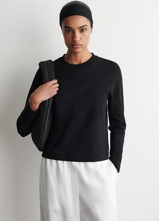 Лонгслів бавовняний cos clean-cut long-sleeved t-shirt чорний