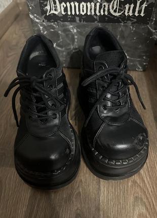 Черевики demonia stomp-08 чорні 2