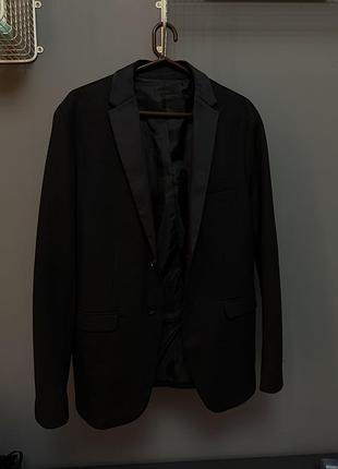 Чорний чоловічий піджак zara