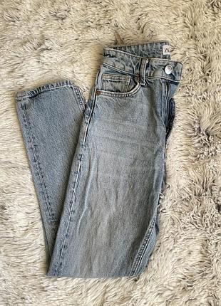 Джинси жіночі zara мом блакитні (розмір 34 / xs)