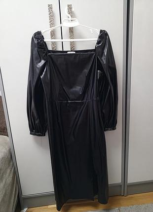 Платье из эко кожи на l/xl