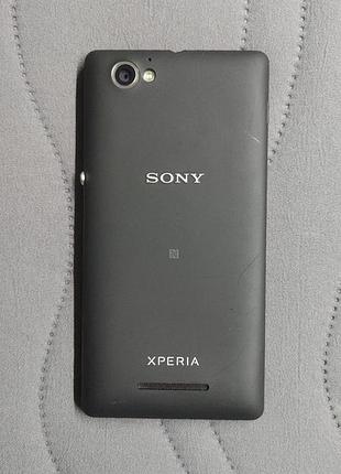 Sony xperia c1905
на запчастини 5