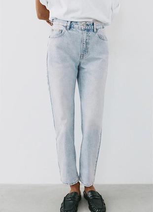 Pull&bear mom jeans джинси мом світло блакитні розмір 36, 26