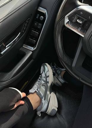 Nike v2k run premium 2