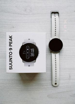 Смарт-годинник suunto 9 peak