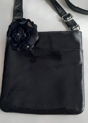 Крос-боді жіноча radley чорна лакована