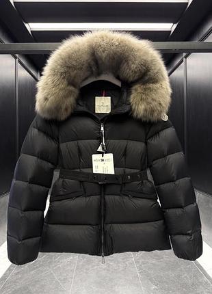 Жіноча куртка зимова moncler