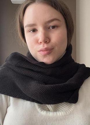 Шарф жіночий чорний в'язаний