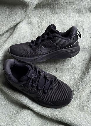Кросівки nike оригинал р.31,5