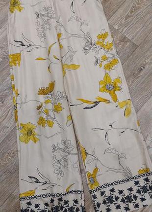 Брюки літні ,відомого бренду h&m ,якість 💯 віскоза , розмір вказаний 34.